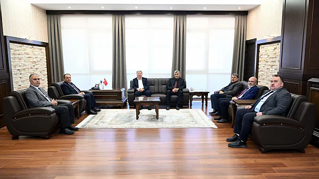 Asım Kocabıyık'ın Öğrencilik Belgeleri Borusan'a Takdim Edildi