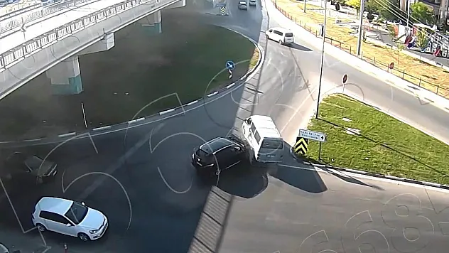 Aşırı hız ve dikkatsizlik kazalara davetiye çıkarttı