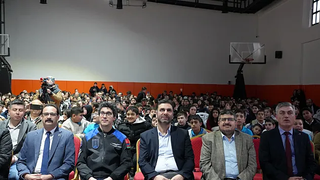 Astronot Tuva Cihangir Atasever'e Bolvadin'de Yoğun İlgi
