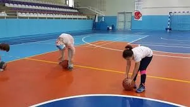 Ataköy Ortaokulu'nda fiziksel etkinlik oyunları