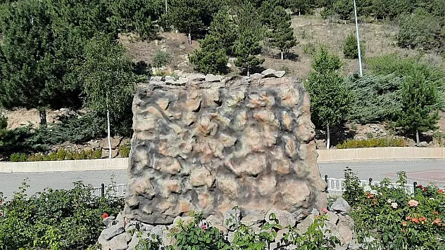 Atatürk Ormanı'nda Atatürk Heykeli Kaldırıldı