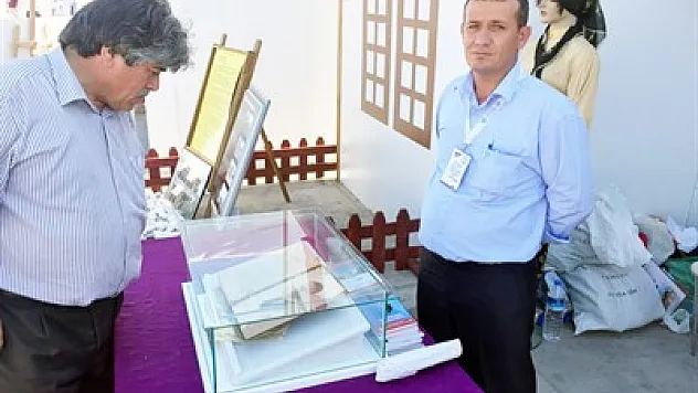 Atatürk'ün el yazısı ile Nutuk'u görün