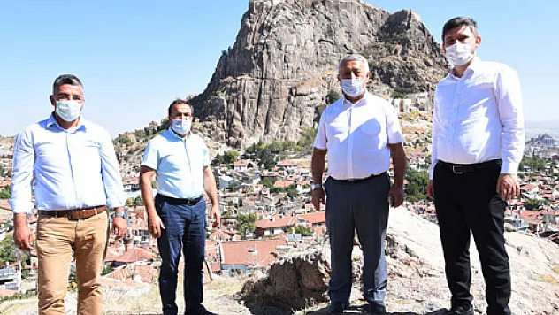 Atıl vaziyetteki binaları incelediler