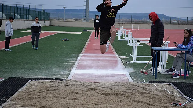 'Atletizm, Gençlerin Sporla Tanışması Açısından Etkili Branştır'