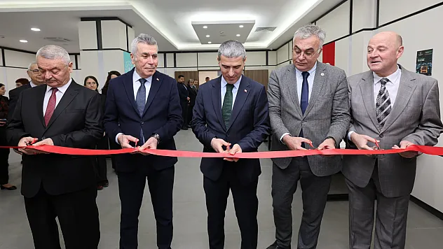 Aytekin: Kütüphaneyi Ve Kitapları Bir Türlü Sevdiremedik
