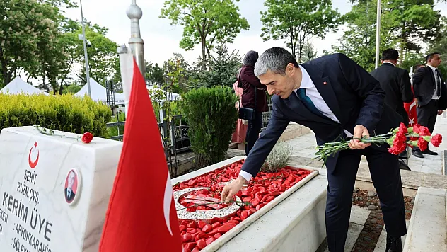 Aziz Şehitlerimize Bayram Öncesi Ziyaret