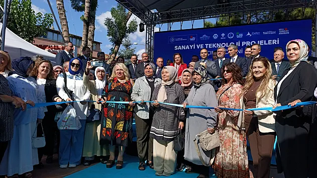 Bakan Kacır: Afyon'da 28 Binin Üzerinde İstihdamın Önünü Açtık