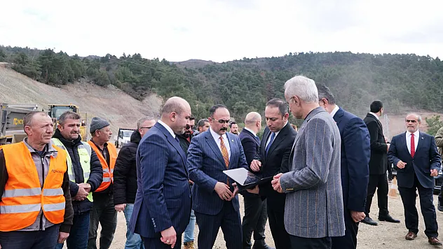 Bakan Uraloğlu Mihalgazi Yolunda İncelemelerde Bulundu