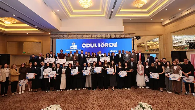 Bakan Yardımcısı Eminoğlu: Kitap Okumayan, Meydan Okuyamaz!