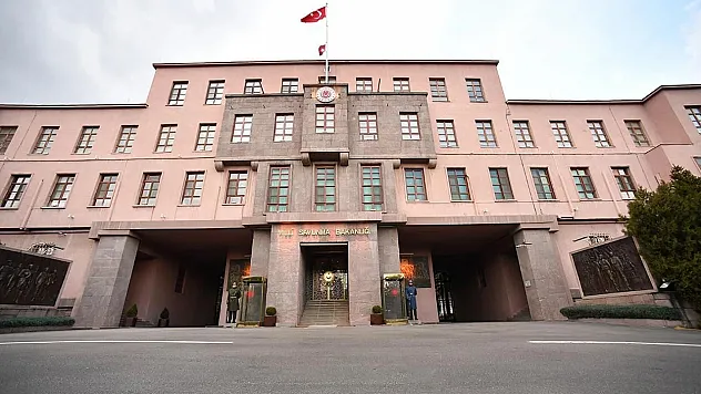 Bakanlığa Bin Sözleşmeli Personel Alınacak