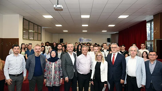 'Bankacılık Sektöründe Teknolojiyi Kullananlar Bir Adım Önde'
