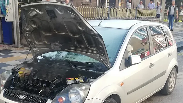 Bankalar Caddesi'nde Yangın Korkuttu