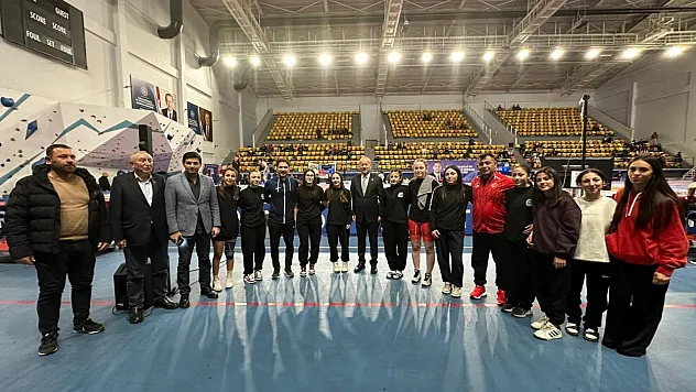 Başarılı Sporculara Milletvekili Taytak'tan Destek