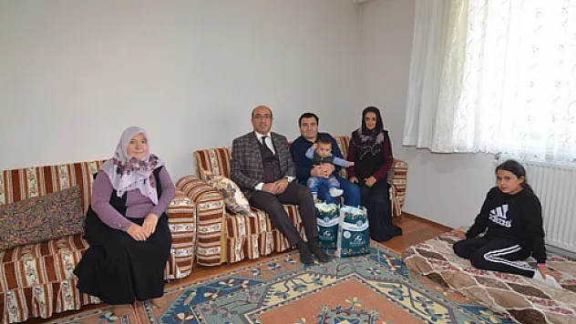 Başkan Çöl'den 'hoş geldin' bebek ziyareti