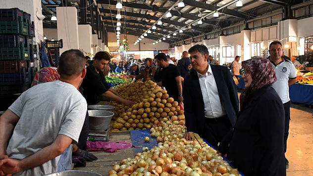 Başkan Durgut, Pazarcı Esnafı İle Bir Araya Geldi