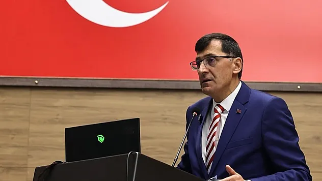 Başkan Kahveci'den Bayrak Asma Çağrısı