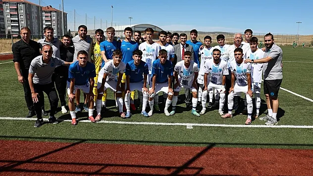 Başkan Kahveci'den Genç Futbolculara Tam Destek