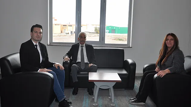 Başkan Üstün'den TV3'e Ziyaret