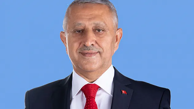 Başkan  Zeybek’ten  dükkan sahiplerine çağrı: 'Kira bedellerinizi erteleyerek   esnafımıza destek olun'