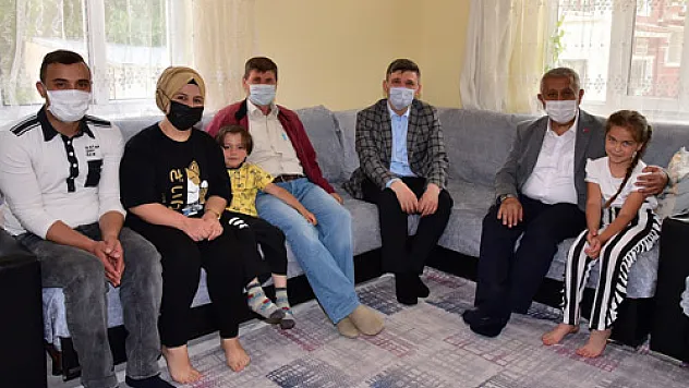 Başkan Zeybek’ten sürpriz ziyaret