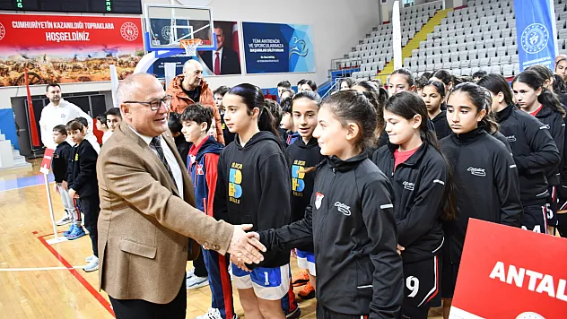 Basketbol İçin Ter Döküyorlar