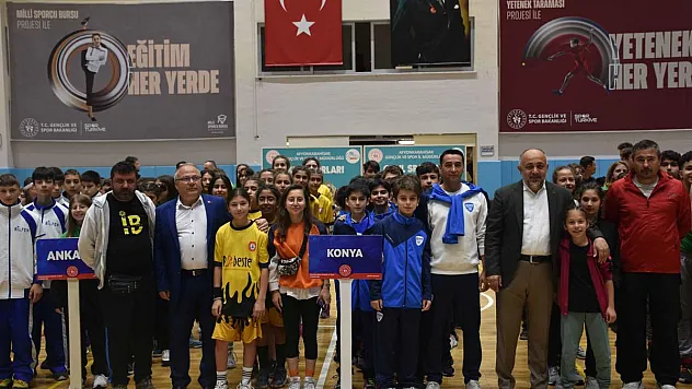 Basketbol yarı final müsabakaları başladı