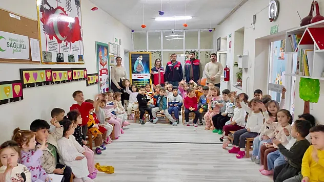 Başmakçı'da Minik Öğrencilere Hayvan Sevgisi Anlatıldı