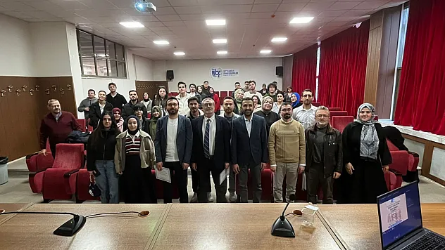 Batı'nın Çifte Standardı ve Gazze'deki İnsan Hakları İhlalleri AKÜ'de Tartışıldı