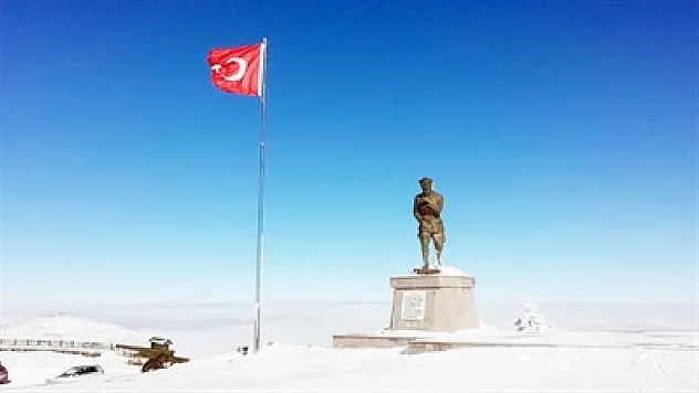 Bayrak değiştirildi