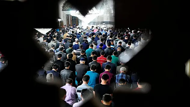 Bayram Namazı Saat Kaçta? Afyon'da Bayram Namazı Saat Kaçta Kılınacak? İşte İl İl Bayram Namazı Vakitleri