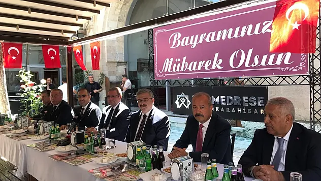 “Bayram paylaşmaktır, bayram kardeşliktir”