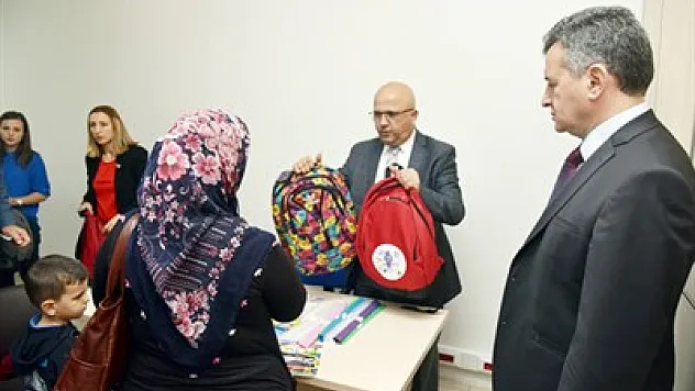 Belediye, 1000 öğrenciye burs verecek