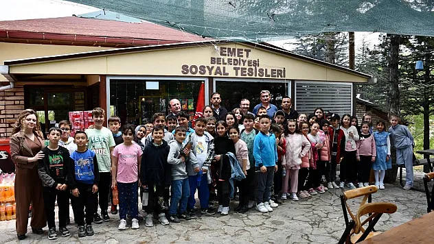 Belediye Başkanı Doğan, minik tiyatrocularla yemekle bir araya geldi