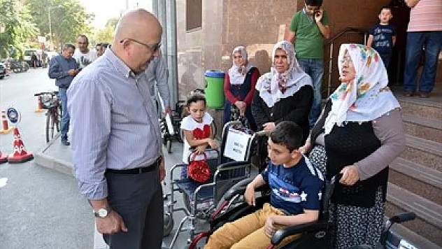 Belediye, engelli vatandaşların yüzünü güldürdü