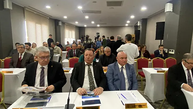 Belediye Meclisi'nde Çarşı Gündemi: Mağduriyet Nasıl Giderilecek?