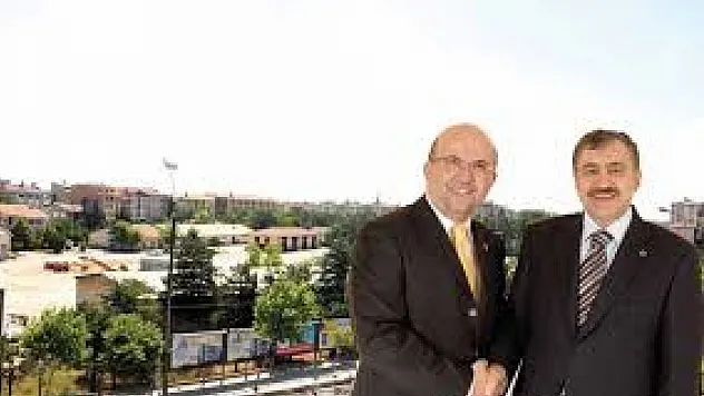 Belediye'ye 2 yılda 6 milyon liralık araç alındı