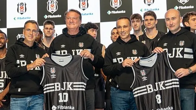 Beşiktaş'ta Şok! Hasan Arat İstifa Etti