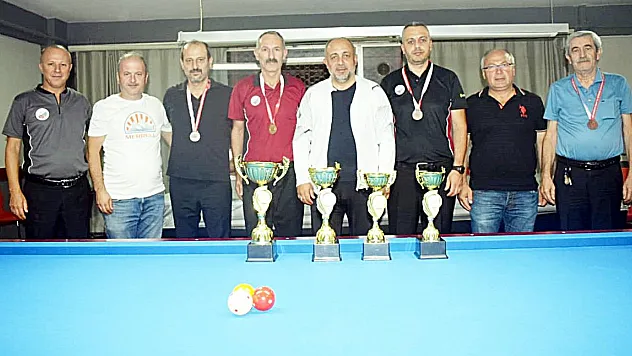 Bilardo şampiyonası büyük ilgi gördü