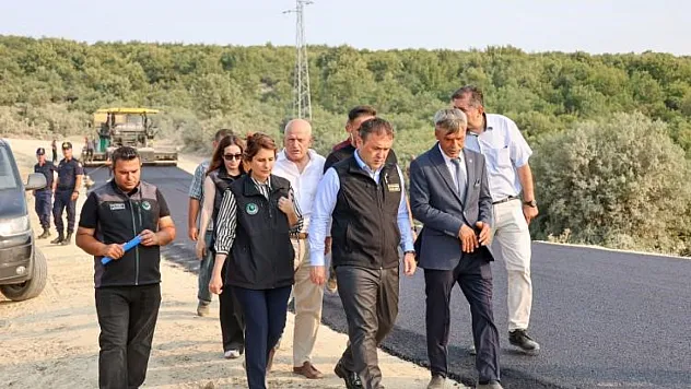 Bilecik'te Köy Yollarına Asfalt Serim Çalışmaları Yapılıyor