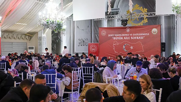 Bilecik'te Şehit Yakınlar Ve Gaziler, 'Büyük Aile Sofrası'nda Buluştu