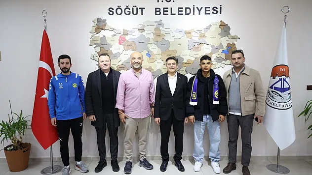 Bilecikli Genç Futbolcu Eskişehirspor'a Transfer Oldu