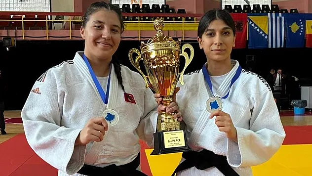 Bilecikli Judocu Sümeyye Deniz, Balkan Şampiyonası'nda Gümüş Madalya Kazandı