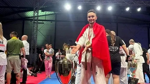 Bilecikli Milli Sporcu İsmet Durmuş Avrupa Şampiyonu oldu