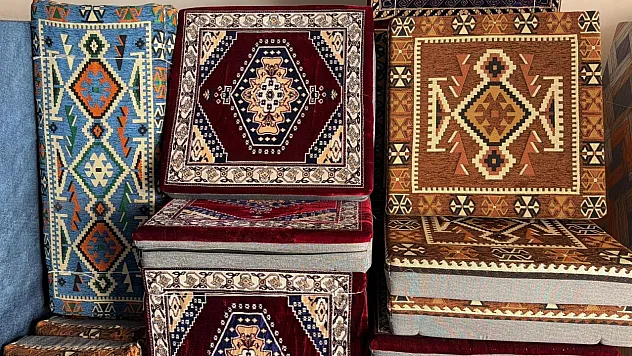 Bir Zamanlar Her Evde Bulunan Hasır Yastıklar Zamana Yenik Düştü