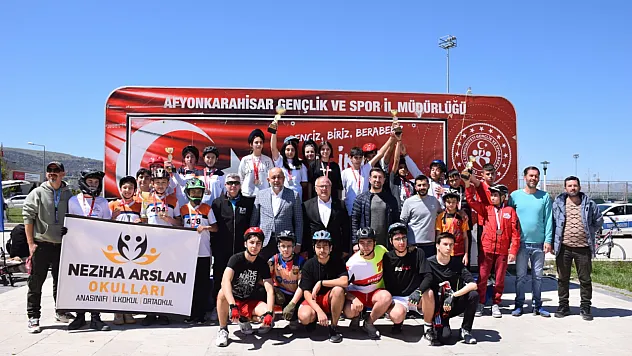 Bisiklet Müsabakalarında Büyük Yarış