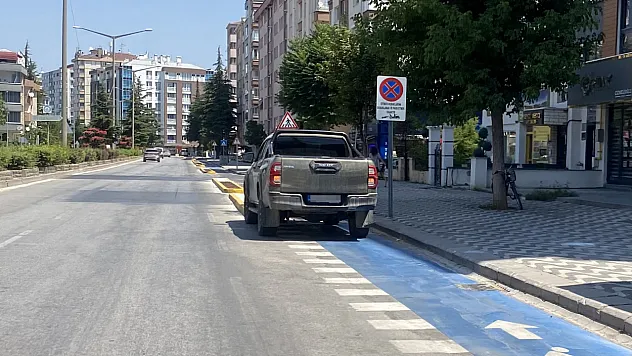 Bisiklet Yolları Nedeniyle Park Sorunu Yaşayan Sürücüler Çaresiz Kaldı