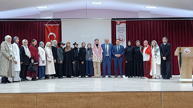 'Biz Kardeş Değil Miyiz?' Adlı Oyun Büyük Beğeni Topladı