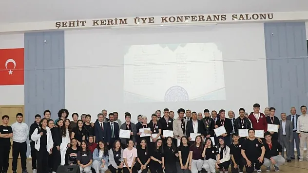 Bölge Finalinin Birincisi Afyon Lisesi'nden Çıktı