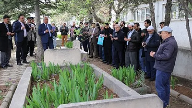 Bolvadin'de Yörükzade anıldı – Kocatepe Gazetesi