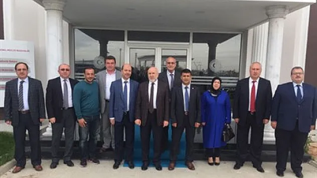 Bozkurt, İGM'yi ziyaret etti – Kocatepe Gazetesi